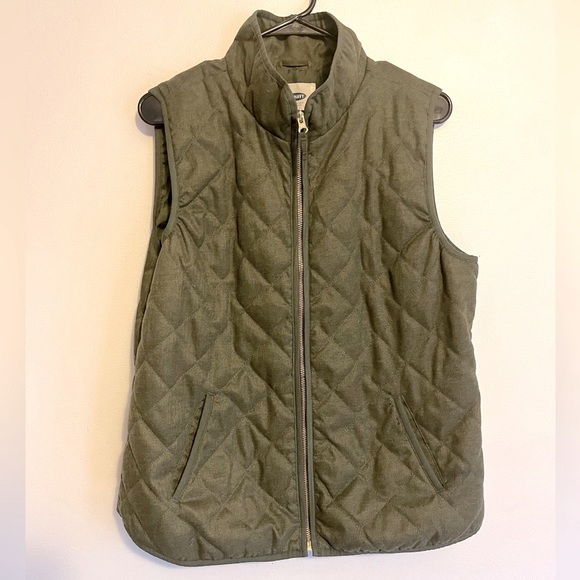 Olive Green Puffer Vest - Picture 1 of 3